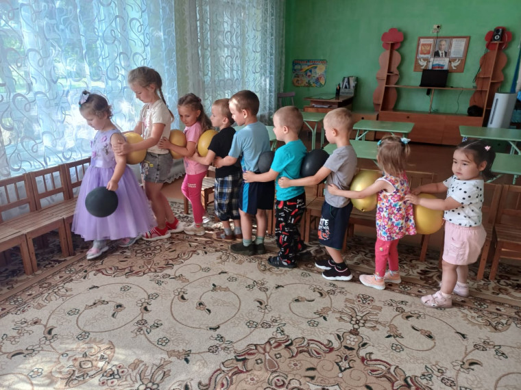 праздник воздушных шаров.