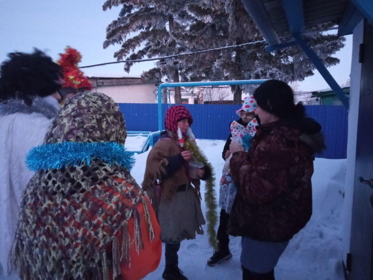 Пришли Святки - пой Колядки!.